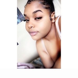 Meet your Posher, Kaya